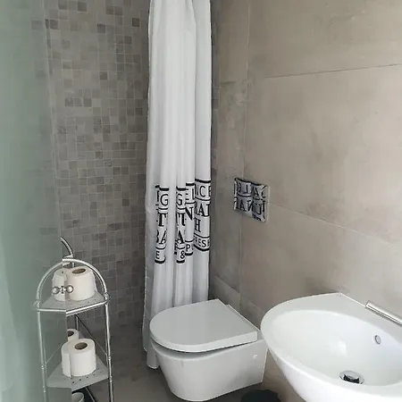 Space Zen Bed & Breakfast