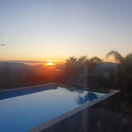 Bed & Breakfast Space Zen Valenca