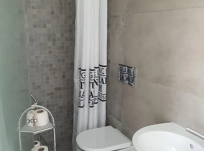 Space Zen Bed and Breakfast