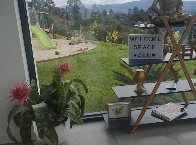 Space Zen Bed and Breakfast 4*